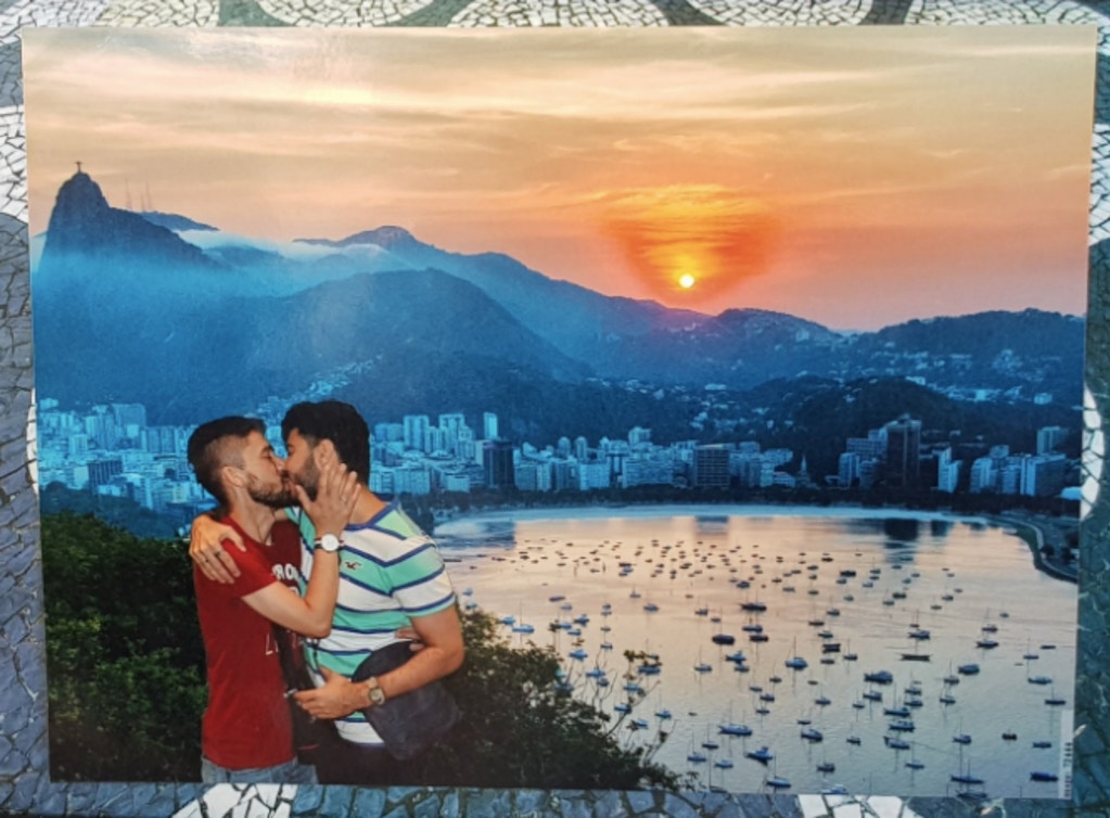 Photograph of gay couple’s kiss at Rio’s Sugarloaf Mountain generates controversy