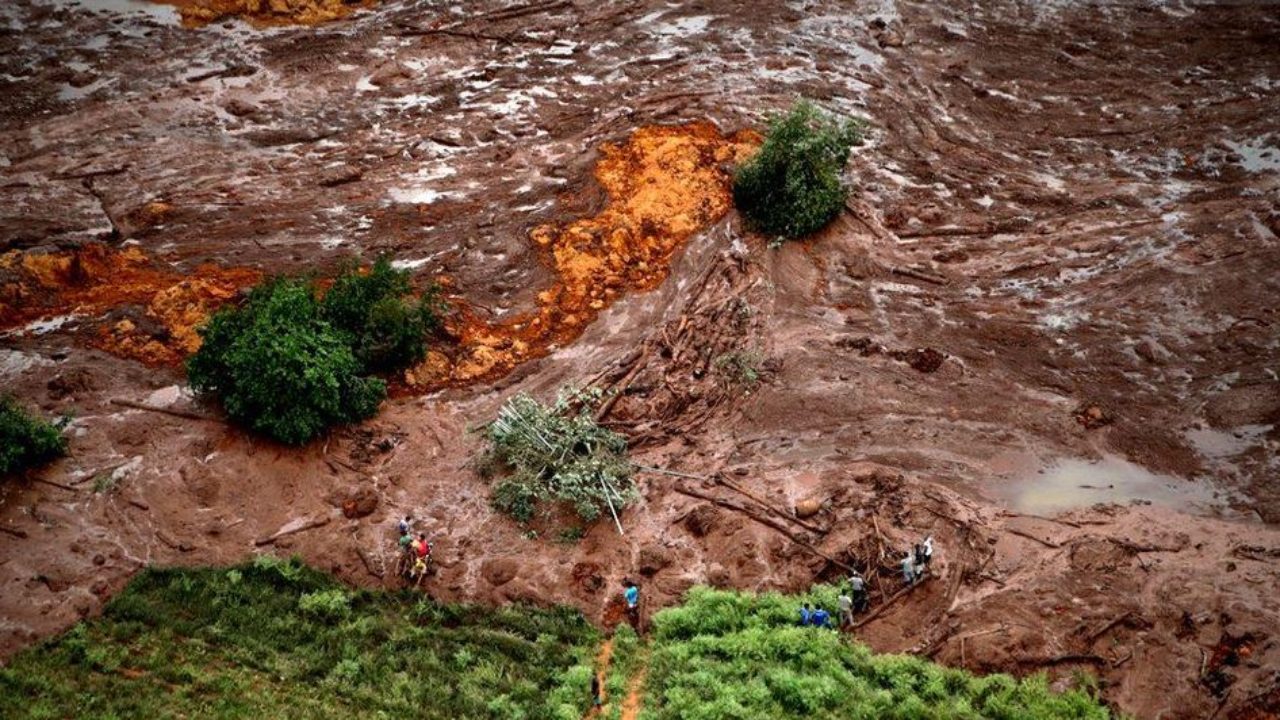 Brazil Reels From Fatal Mudslide Caused By Minas Gerais Mining Dam Collapse