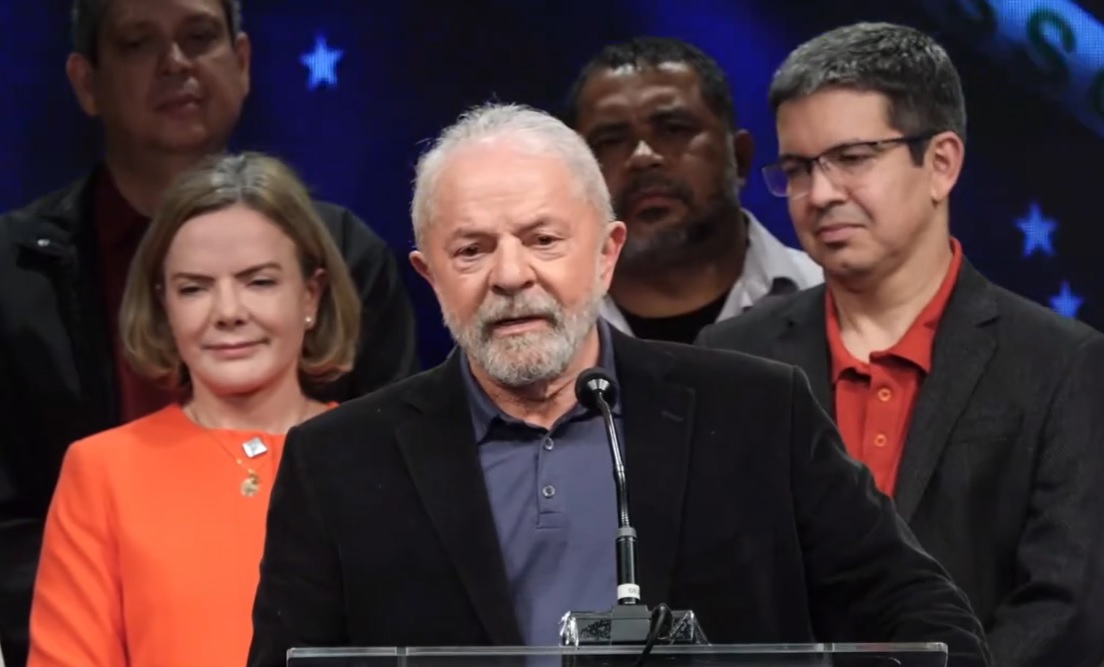 Lula thanks voters, says second round of elections against Bolsonaro are just “overtime”