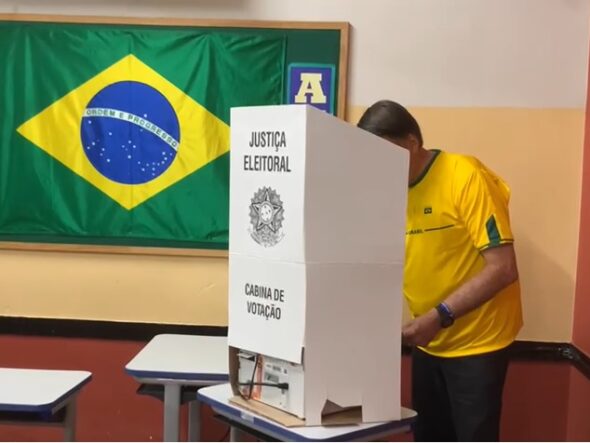 President Bolsonaro votes in a school in Rio de Janeiro