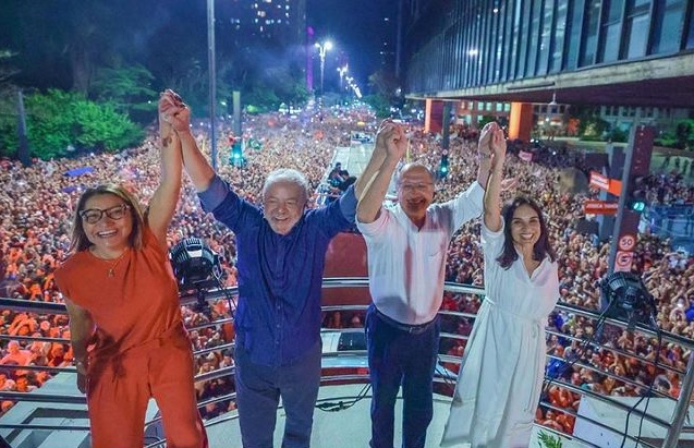 Lula da Silva elected president of Brazil