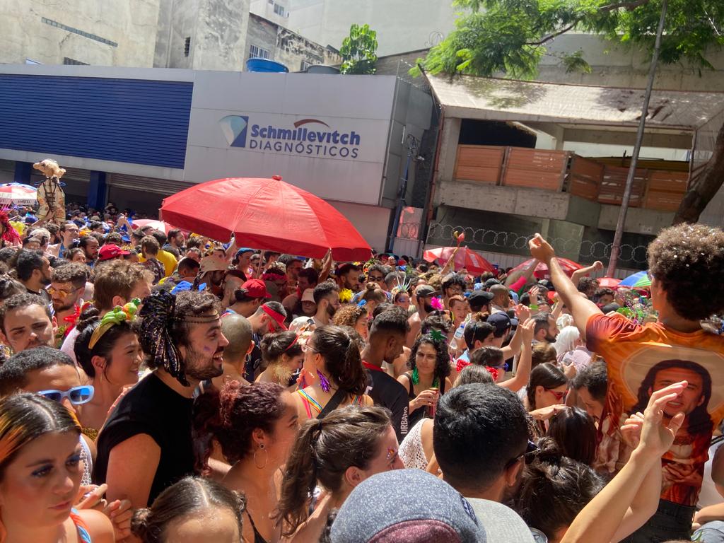 Rio de Janiero's colourful carnival parade returns after pandemic hiatus