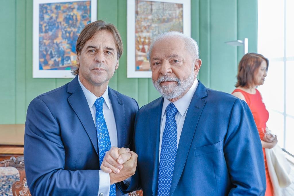 Presidentes de Uruguay y Chile critican defensa de Lula a Maduro