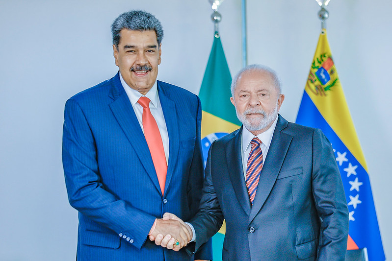 Brazilian President Lula da Silva welcomes President of Venezuela Nicolás Maduro during a summit of South American countries held in May, in Brasília (courtesy of Ricardo Stuckert Presidency of Brazil)