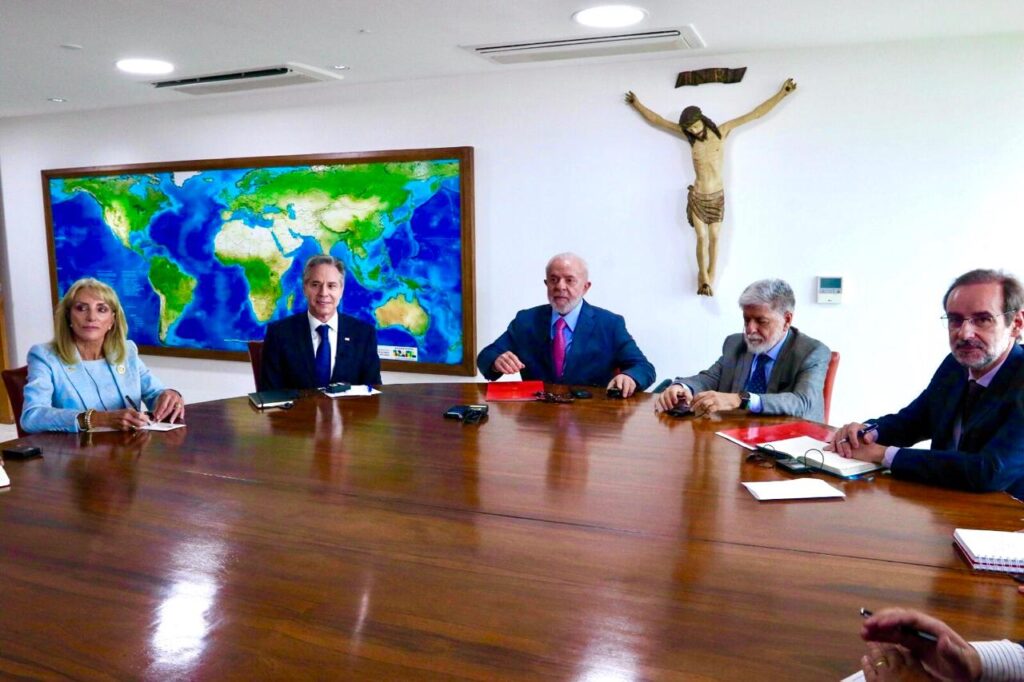 President Lula meets with US Secretary of State, Antony Blinken, in Brasília (Fabio Rodrigues-Pozzebom/ courtesy Agência Brasil)