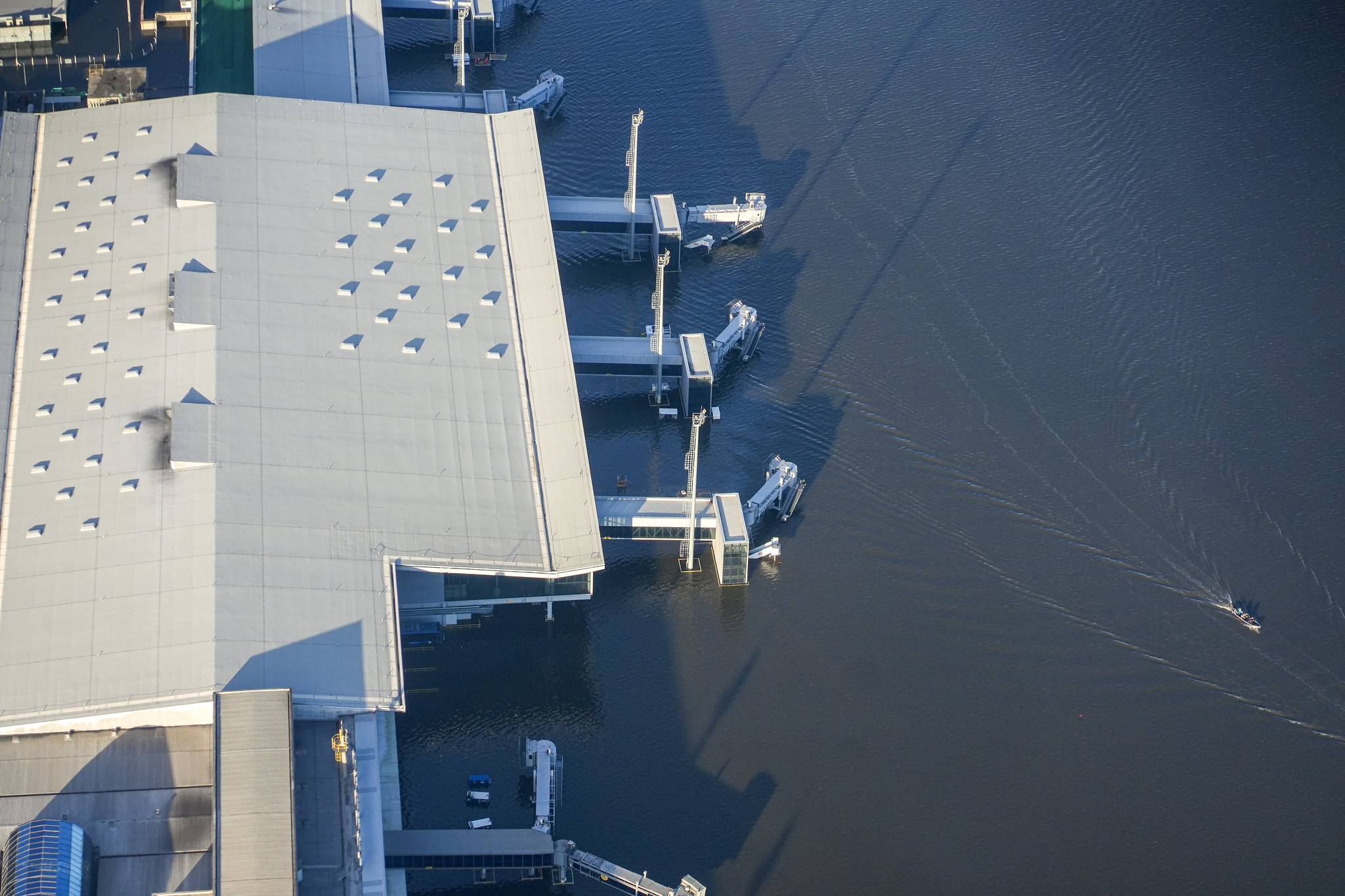 Porto Alegre airport flooded in May (Mauricio Tonetto / Rio Grande do Sul state communications agency)