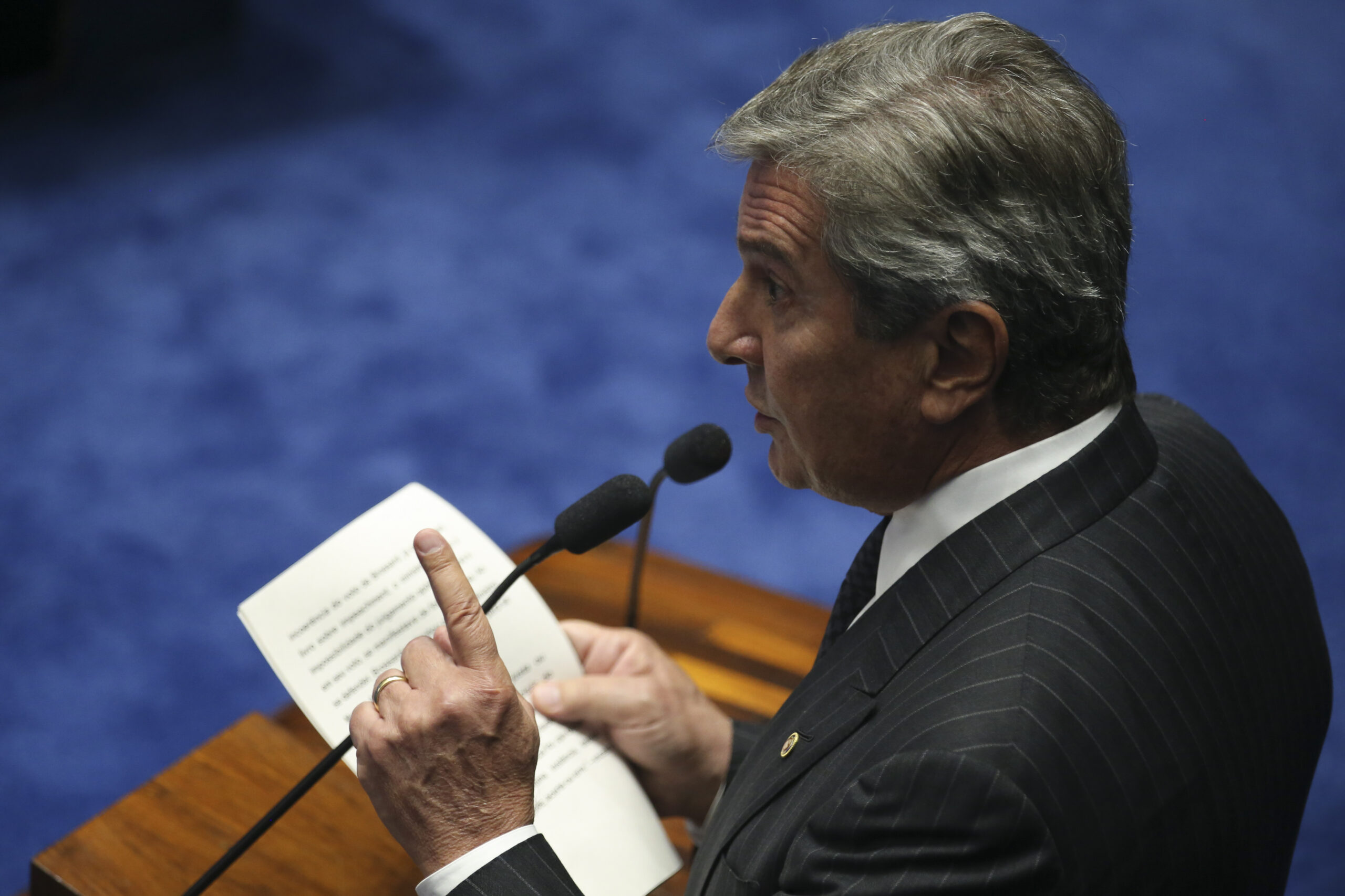 Fernando Collor de Mello at a Senate session in 2016 (Fabio Rodrigues Pozzebom via Agência Brasil)