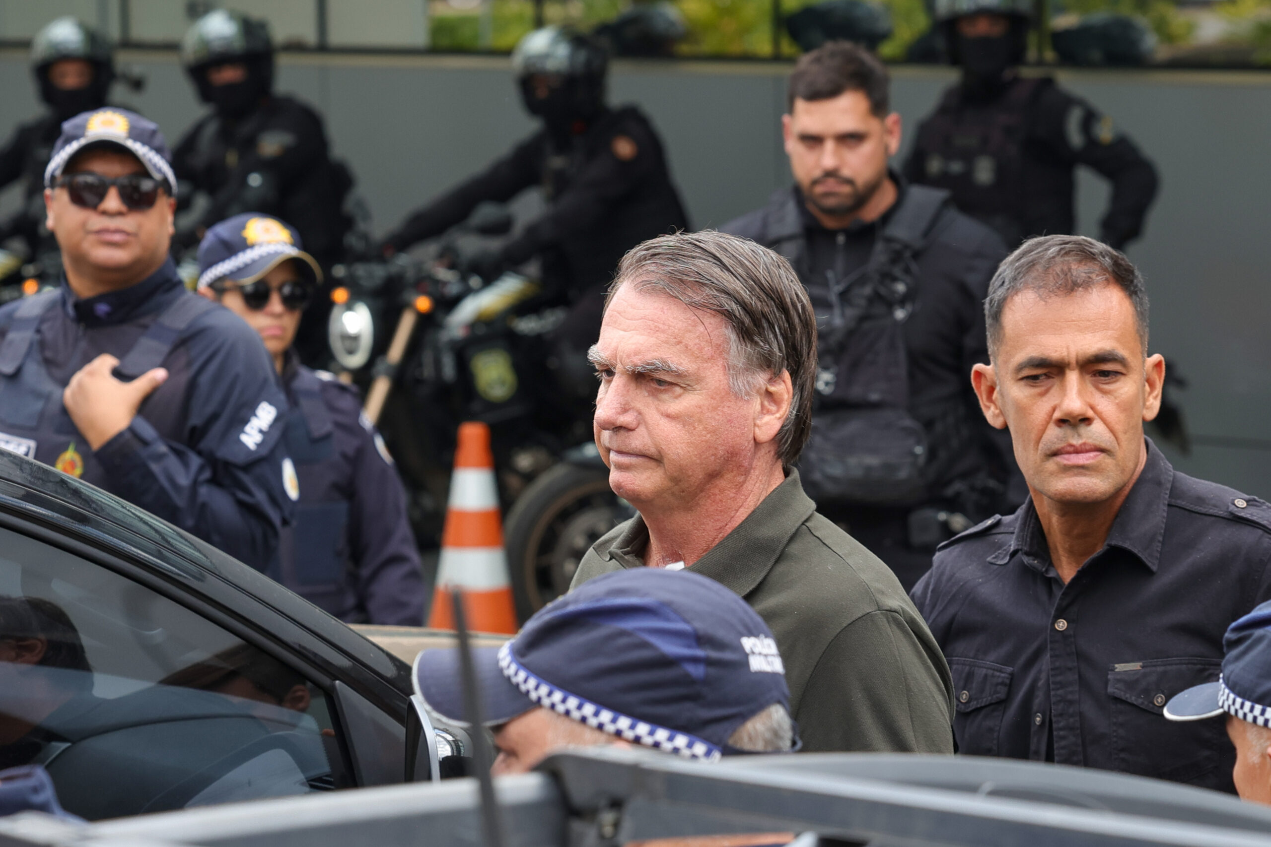 Brazil’s Bolsonaro starts 27-year prison term for plot to overturn election 